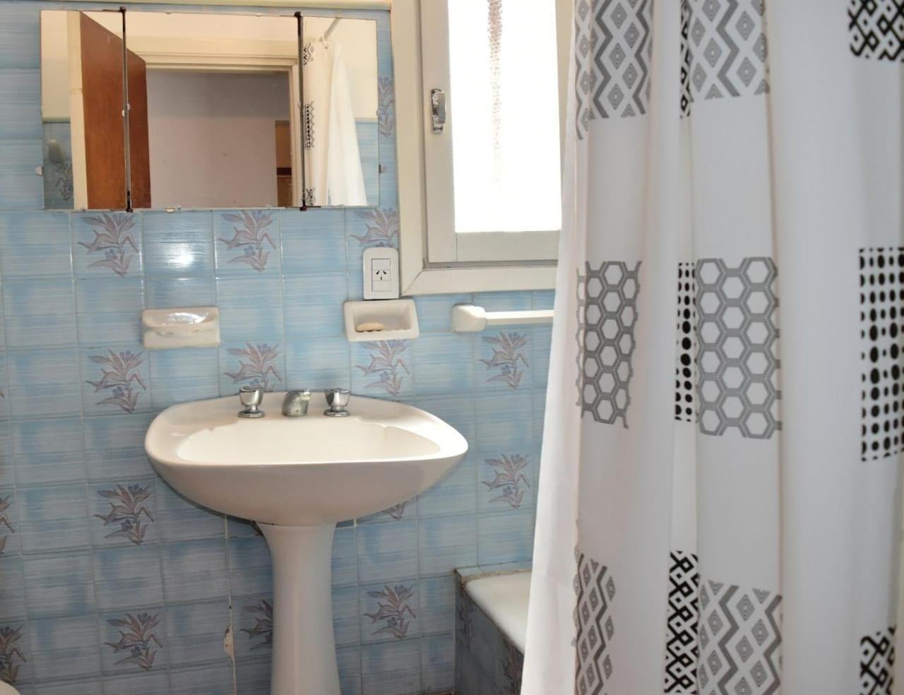 Amplio Depto 6 Con Cochera, Cerca De Paseo Guemes Apartamento Mar del Plata